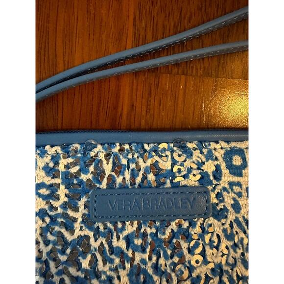 VERA BRADLEY Mesh Sequin Wristlet Purse Camocat Blue Sparkly Animal Print NEW - Picture 2 of 6